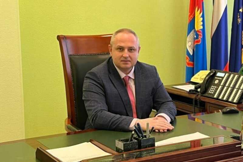 Осужденный за похищение мэр Тамбова Максим Косенков устроил парад в детсаду